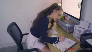 Jomfru Nørd Søster Finder Brors Pik Interessant