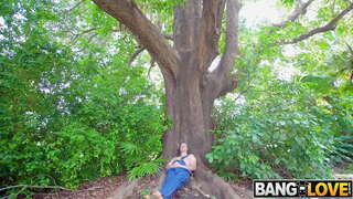 Bang Bros کلیپ - لیلا دختر خوشگل