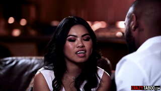 ���ረጃ babe ግምገማዎች ላይ pussy fucking በጣም ነፃ