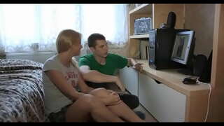 Сайхан хар үстэй охин хулгана хүртэл өөх cock