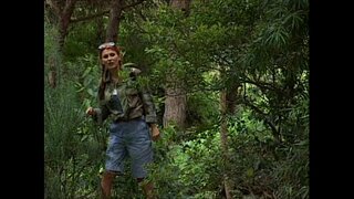 Nikolette spying kwi ngesondo kwi-emithini