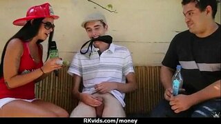 Mucha saká i dollar duru video di parto 17