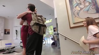 Mor fucks følgesvend&amp;#039;s datter Søskende Undersøgelse Og Suge