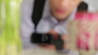 Llysfab ffrind yn gwybod beth i&#039;w wneud a SUT