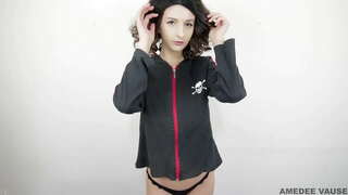 Tit Berkelip Menunjukkan (bebas penuh video) - AmedeeVause