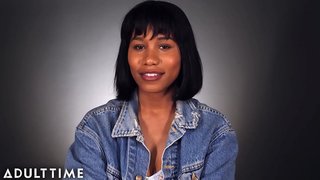 Jenna Foxx Se Masturbe &amp;amp; En Parle!