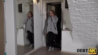 DEBT4k. குழந்தை செலுத்த முடியவில்லை, கடன், பெரிய மார்பகங்கள் எனவே கலெக்டர் இருந்தது கடின fucked